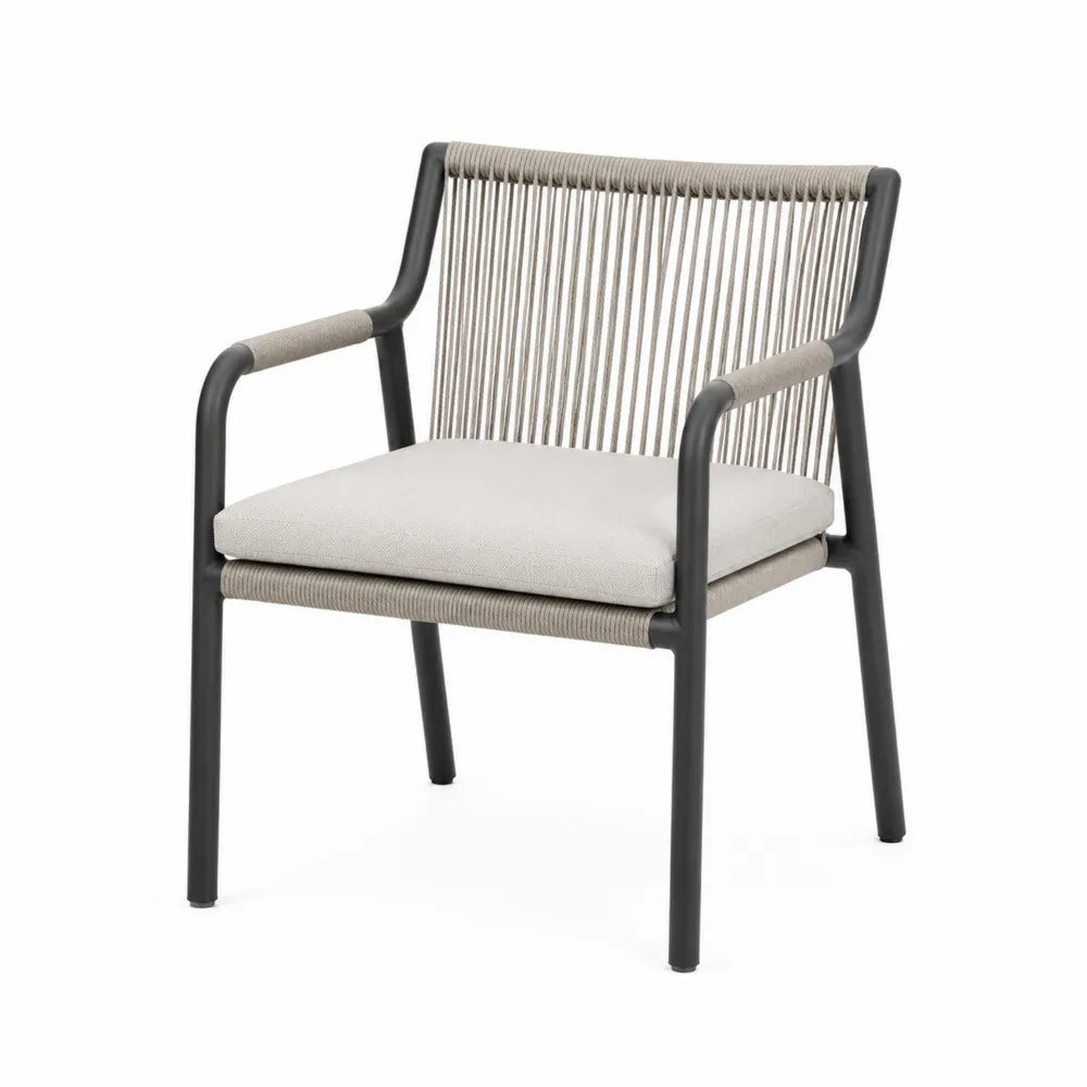 Chaise d extérieur avec accoudoirs en aluminium thermolaqué noir corde polyester taupe coussin beige 60 cm x 62 cm x 82 cm